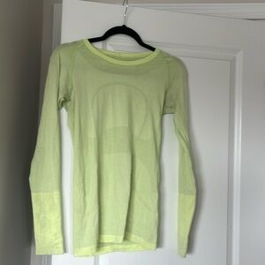 Neon green💚Lululemon swiftly tech, long sleeve size 6